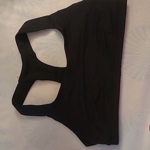 GUC Lululemon size 8 black sports bra